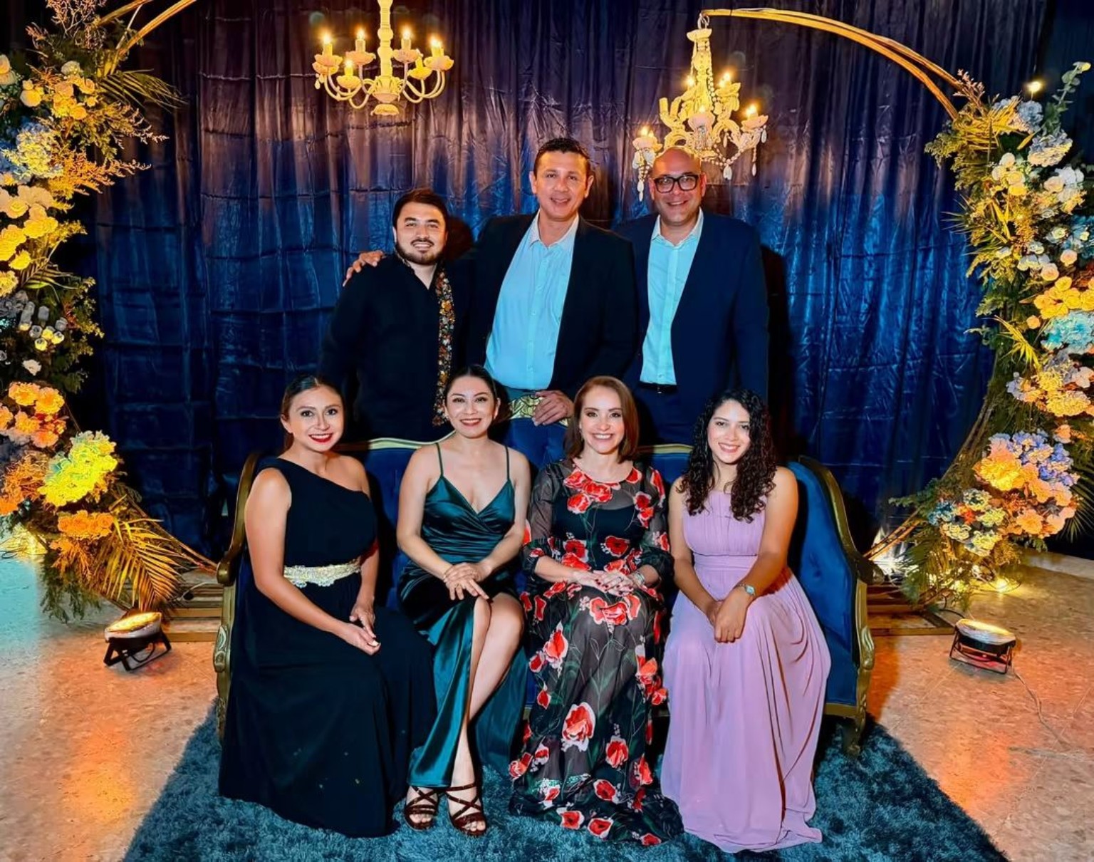 Representación de CANACO durante el aniversario de Amexme