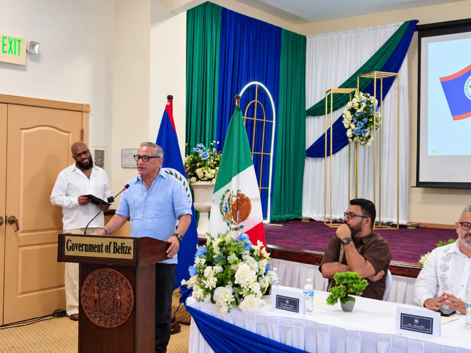 John Antonio Briceño, primer ministro de Belice, durante su participación en la presentación
