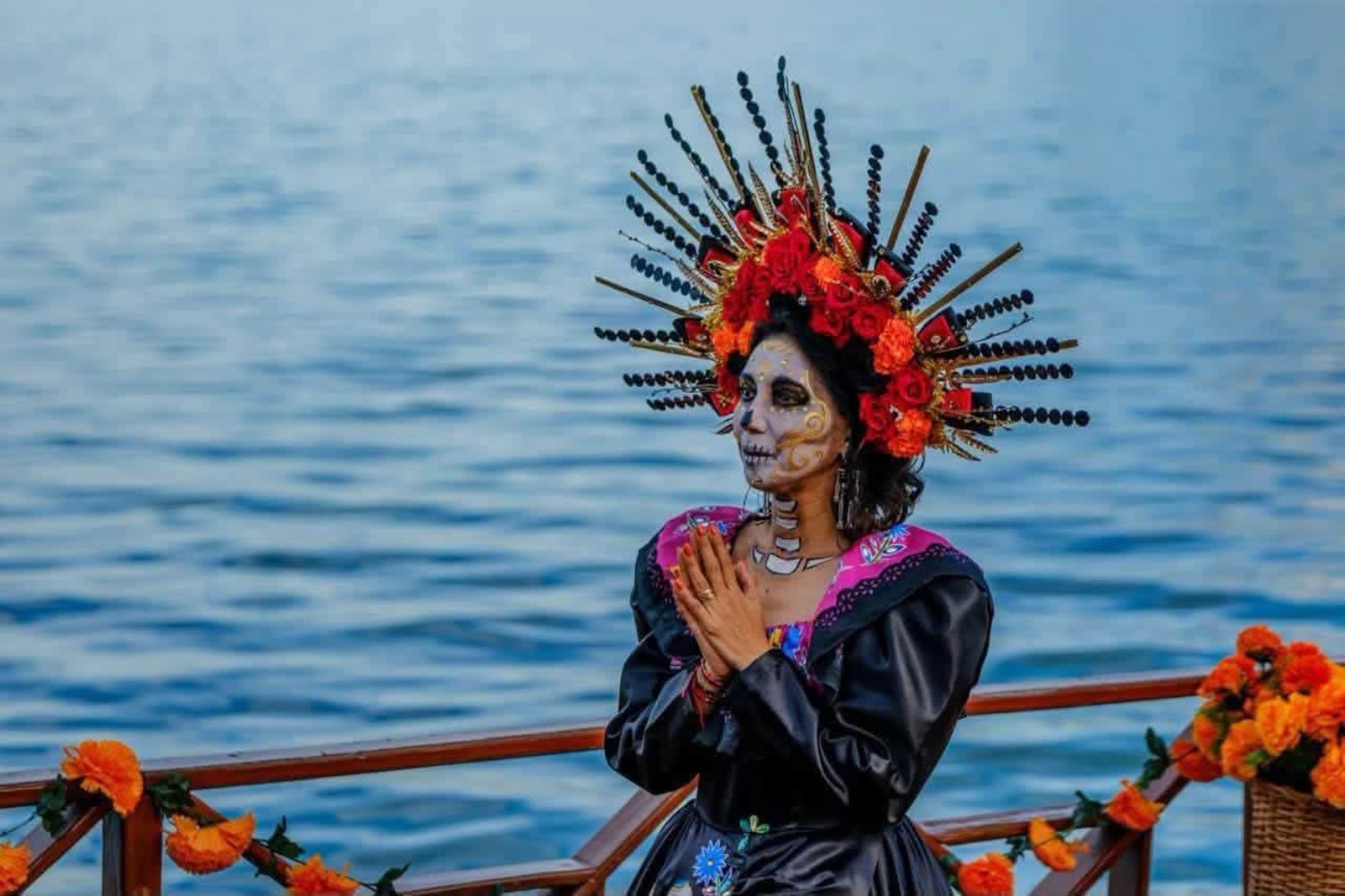 Catrina frente a la bahía de Calderitas